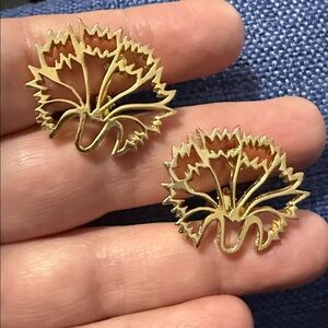 Vintage Pierre Lang Gold Tone Carnations Clip Earrings